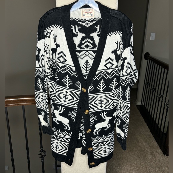 Daisy’s Boutique Longline Holiday Cardigan - Picture 1 of 6